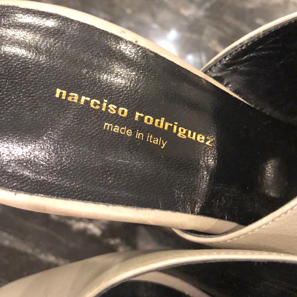 Shoes - Picture 4 of 5